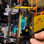 42215-LEGO-Technic-escavadeira-hibrida-volvo-EC500 -6-